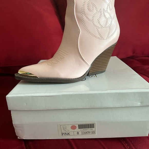 Blush Pink Cowgirl Boots - Only worn once - Picture 3 of 3